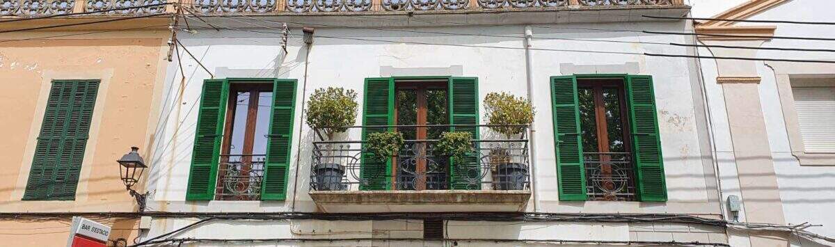 Bild zum Objekt: Wohnung mit 3 SZ, Bad, Dachterrasse und Terrasse zu kaufen