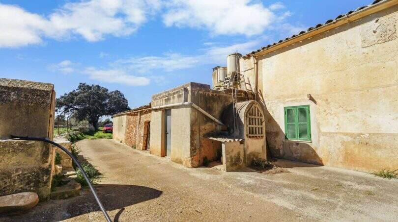 Weitläufige Rustikafarm (1)