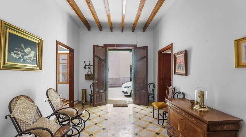 Stadthaus in Cas Concos