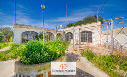 Refurbishment property with great potential in Llucmajor