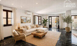 Luxurious apartment with roof terrace & private elevator at the town hall - 135m², 2 bedrooms, 2 bathrooms, air conditioning, fireplace