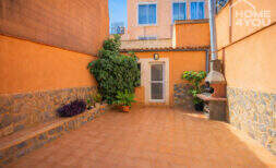 Spacious townhouse in Felanitx - 250m², 5 bedrooms, 4 bathrooms, terraces, garage & high-quality furnishings