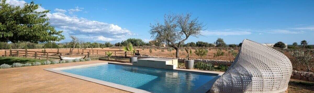 Bild zum Objekt: 300m² Neubau Villa mit 4 SZ, 4 Bädern und Pool zu kaufen