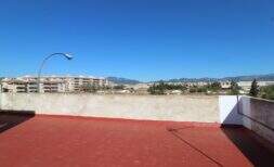 Property for investors. Attractive residential and commercial building in Palma