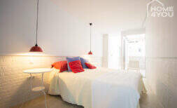 Moderno adosado con duplex y piso de invitados en Felanitx - 228m², 3 dormitorios, 3 baños, terrazas, aire acondicionado, inversión