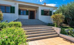 Mediterranes Einfamilienhaus mit Pool und Kamin in exklusiver Lage von Porto Cristo Novo – nur wenige Schritte zu Cala Anguila & Cala Mendia