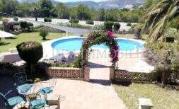 Amplio chalet con licencia de alquiler en alquiler o venta en Santa Ponsa