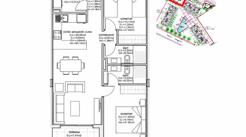 Grundriss einer 2-Zimmer-Neubauwohnung in Sa Coma mit Terrasse, 2 Bädern und Lageplan.