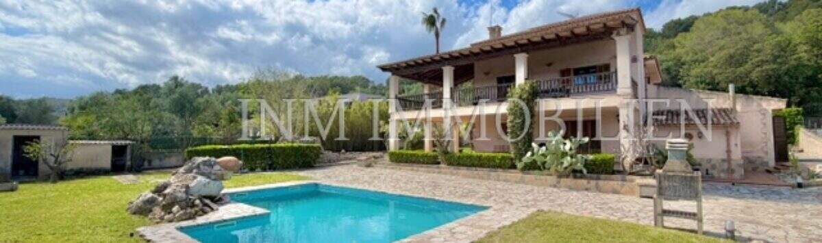 Bild zum Objekt: 276m² Villa mit 4 SZ, 3 Bädern und 6 Zimmern zu kaufen