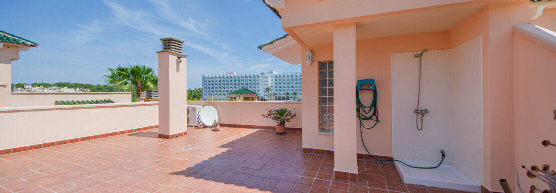 Roof terrace