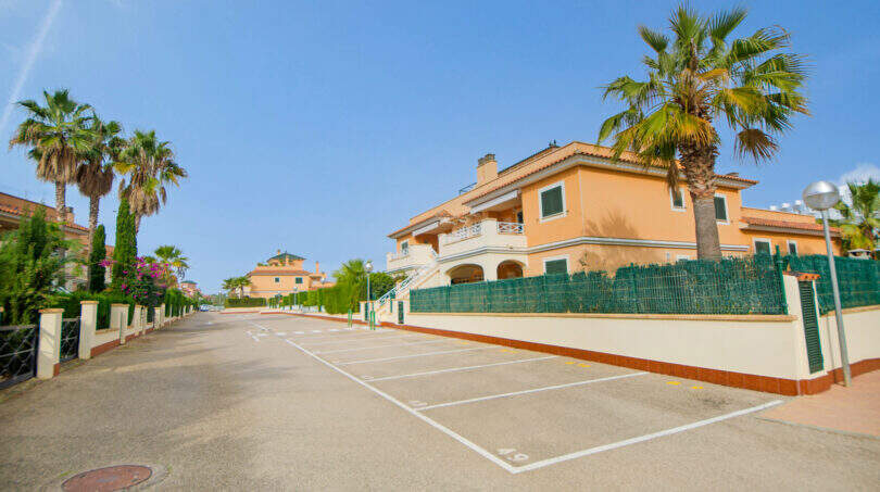 Parking lot
