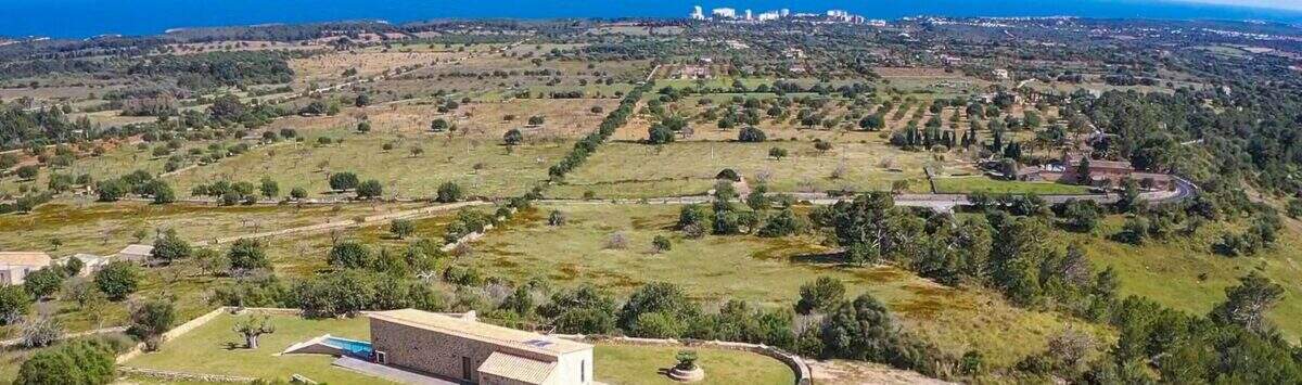 Bild zum Objekt: 15.800m² Finca mit 8 Zimmern, 4 Bädern und Pool zu kaufen