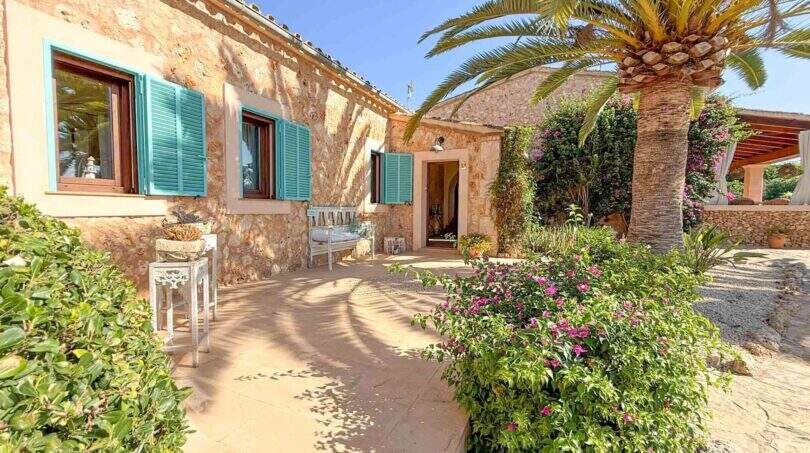 LF0902-finca-in-felanitx-renoviert-luxusimmobilie-9