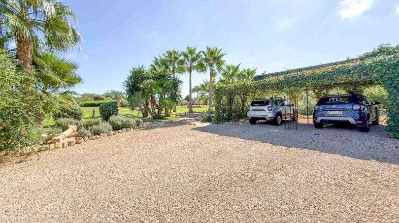 LF0902-finca-in-felanitx-renoviert-luxusimmobilie-12