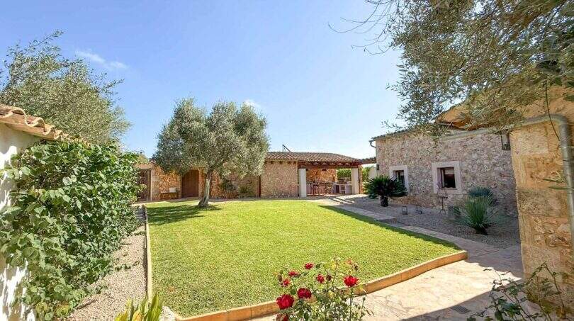 LF0902-finca-in-felanitx-renoviert-luxusimmobilie-21