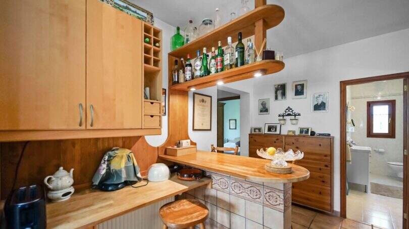 Villa-with-pool-and-apartment-Cala-Murada-17