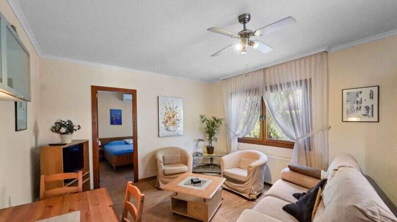 Villa-with-pool-and-apartment-Cala-Murada
