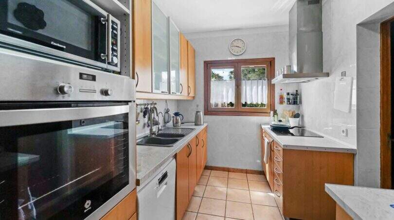 Villa-with-pool-and-apartment-Cala-Murada-14