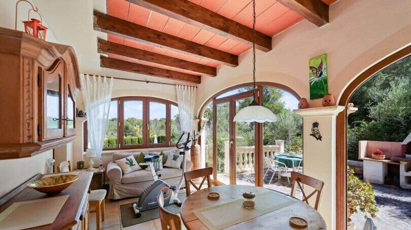 Villa-with-pool-and-apartment-Cala-Murada-9