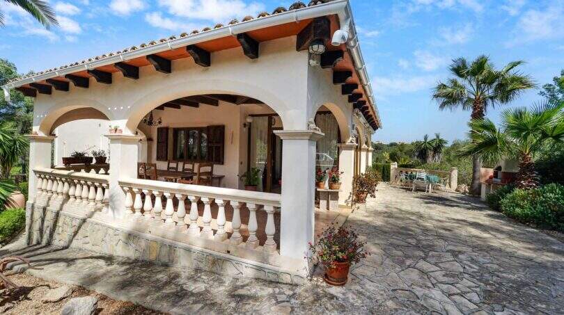 Villa-with-pool-and-apartment-Cala-Murada-27