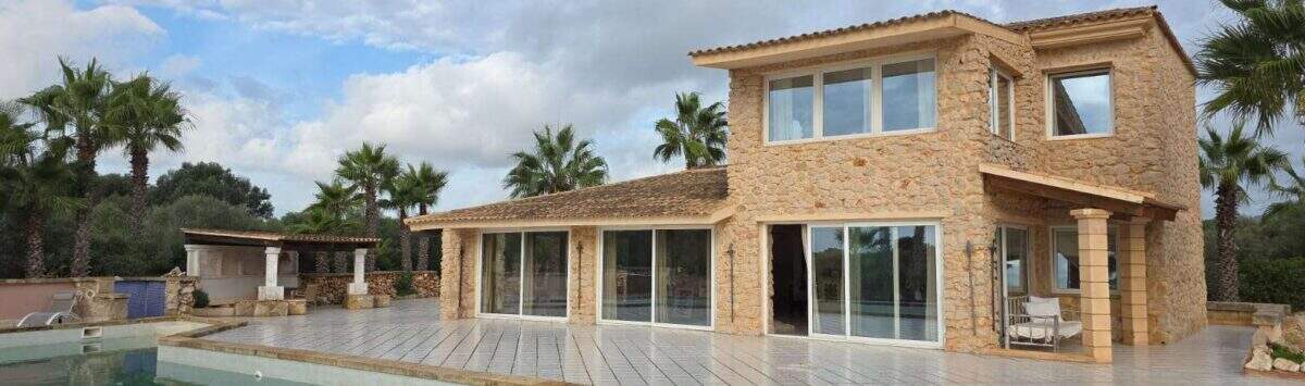 Bild zum Objekt: Finca mit 5 Zimmern, 4 Bädern, Pool und Meerblick zu kaufen