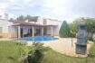 300m² Chalet mit 7 Zimmern, 2 Bädern und Pool zu mieten