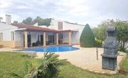 XXL Haus, XXL Pool, XXL Garten