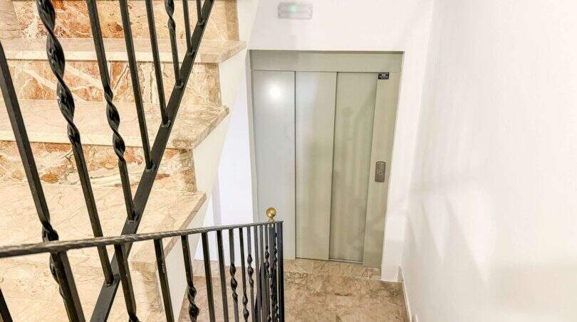 moderne Wohnung zentral renoviert Aufzug