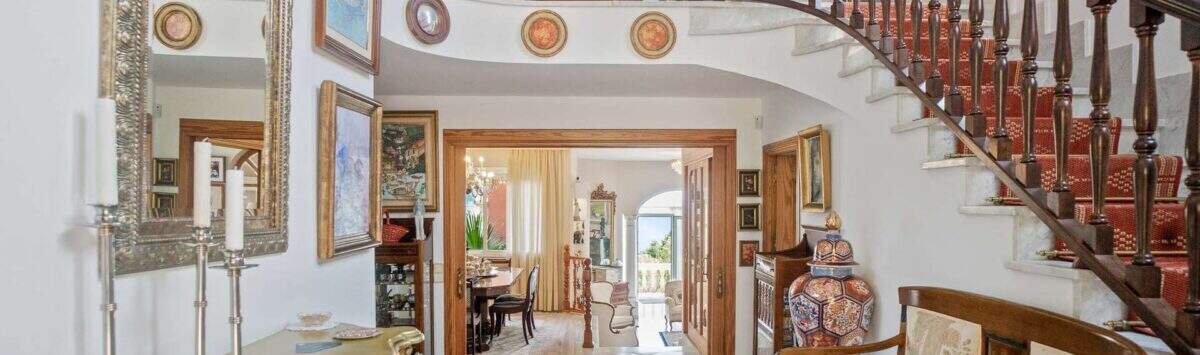 Bild zum Objekt: 200m² Villa mit 5 SZ, 3 Bädern, Pool und Meerblick zu kaufen