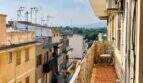 Balkon mit Bergblick