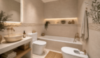 Elegantes Badezimmer mit Naturstein, freistehender Wanne und stimmungsvoller Beleuchtung im Maisonette Porto Cristo
