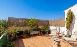 Townhouse in Portixol with terraces and sea views