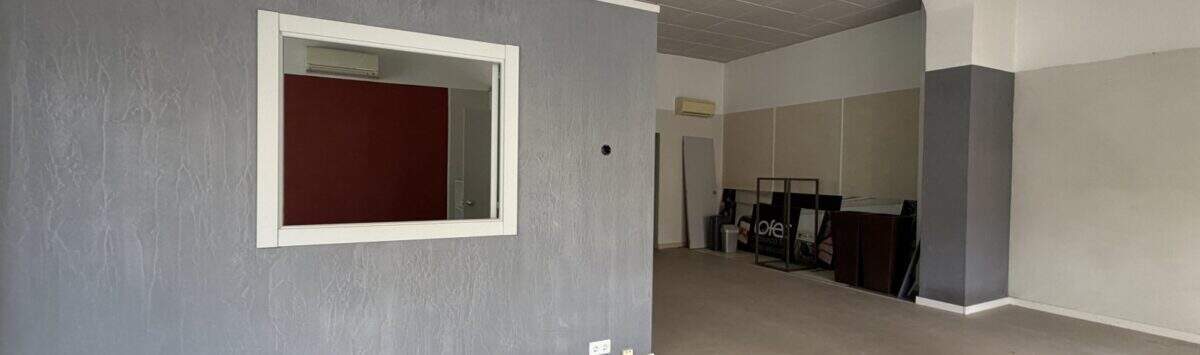 Bild zum Objekt: 100m² Ladenlokal mit Schaufenster, Büro und Lager zu mieten