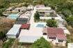 15.000m² Wohnanlage mit 8 Wohneinheiten und Pool zu kaufen