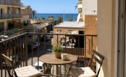 Stylishly renovated apartment near the beach with a view of the ocean