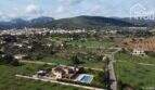 Luftaufnahme mallorquinischer Finca in Lloseta mit Pool, Garten & Tramuntana-Bergblick