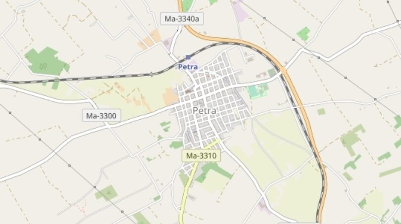 Stadtplan von Petra, Mallorca, mit Straßennetz und Ortslagen, Standort des Stadthauses im Zentrum.