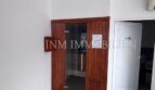 Saunabereich mit Holzkabine und WC-Zugang im Apartment-Komplex in Palmanova