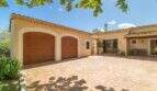 Felanitx finca: Mediterranean exterior with double garage, terracotta roof and paved courtyard