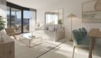 Luminosa sala de estar del apartamento áticos de nueva construcción en Palmanova con balcón, sofá moderno y mesa de comedor con sillas verdes.