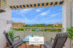Sonniger Balkon mit Meerblick, Pool und Grünanlage in der 5. Etage einer Wohnung in Cales de Mallorca